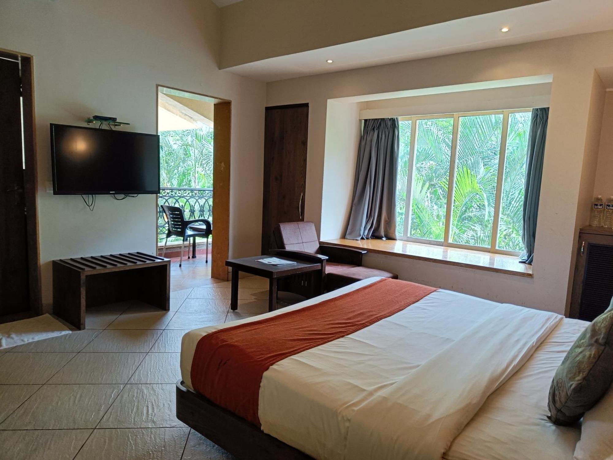 Misty Meadows, Lonavala Hotel Buitenkant foto